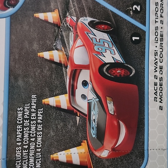 Disney Pixar Cars Drift & Race Lightning McQueen Toy Car - Picture 5 of 8